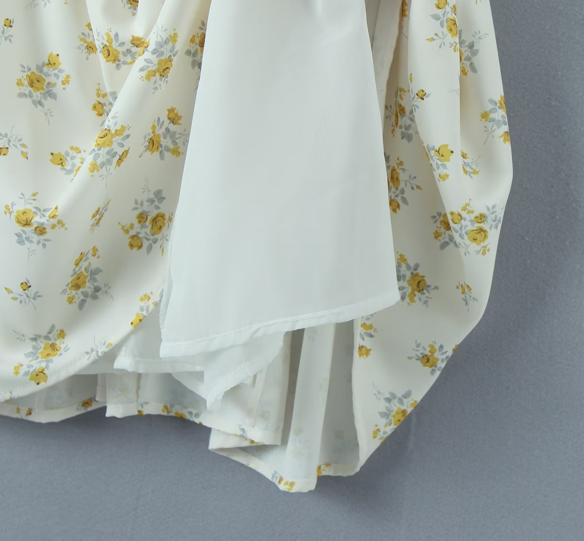 Floral Slim Fit Dress | Slim Waist Ruched Print with Steel Bracket Support | noémi