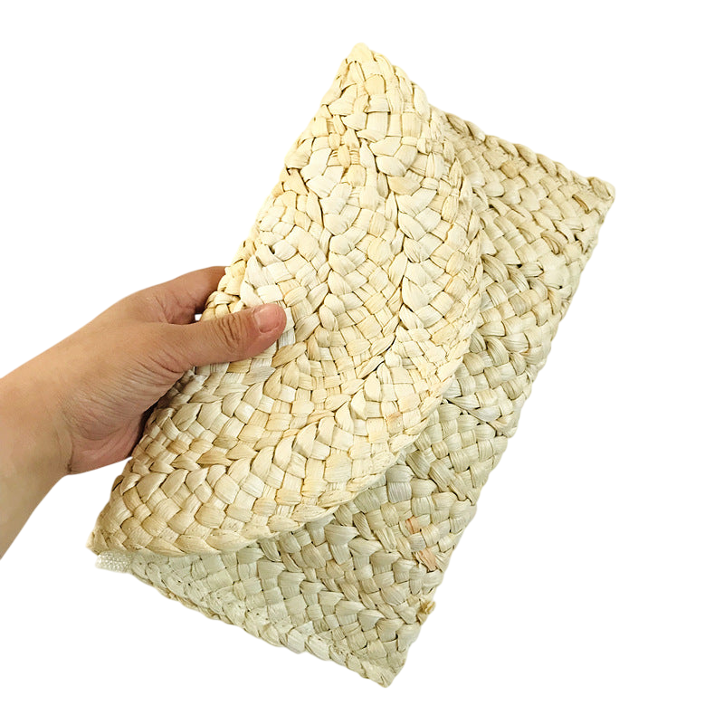 Corn Husk Straw Clutch – Large Capacity Hand‑Woven Phone & Coin Purse | noémi