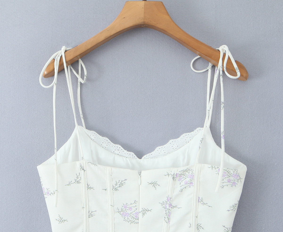 Womens VNeck Printed Dress | Retro Fit with Waist Shaping Detail | noémi