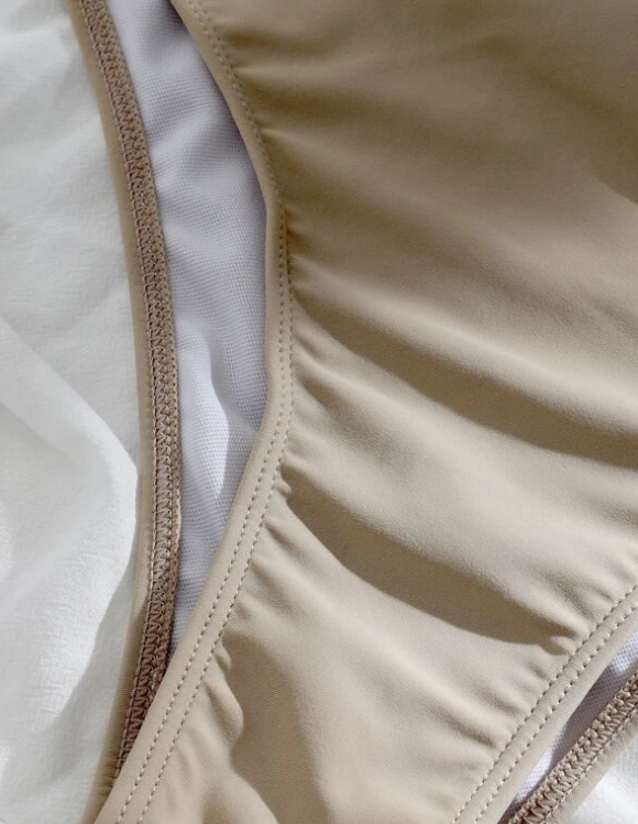 High Waist Solid Color Bikini Set with Shoulder Strap Detail for Women | noémi