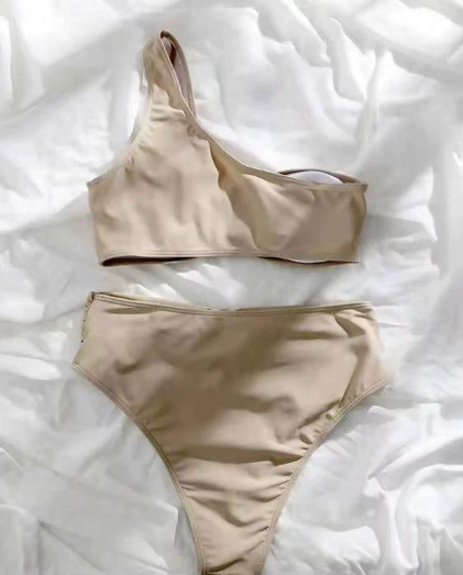 High Waist Solid Color Bikini Set with Shoulder Strap Detail for Women | noémi