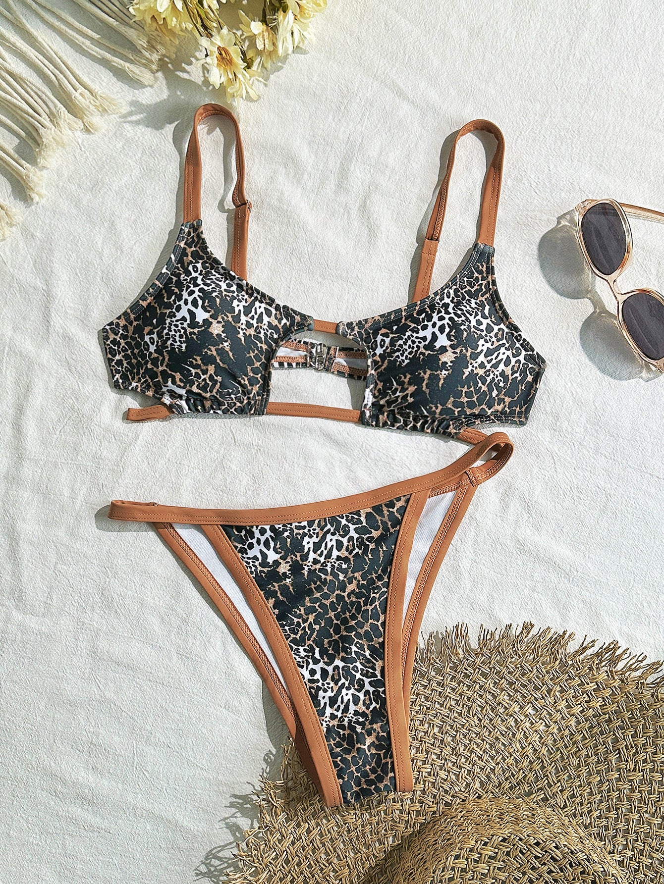 Leopard Print Hollow Out Cutout Split Bikini | noémi