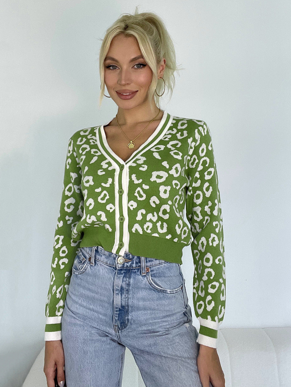 Leopard Print Knitted Cardigan | Cozy Short Sweater for Women | noémi