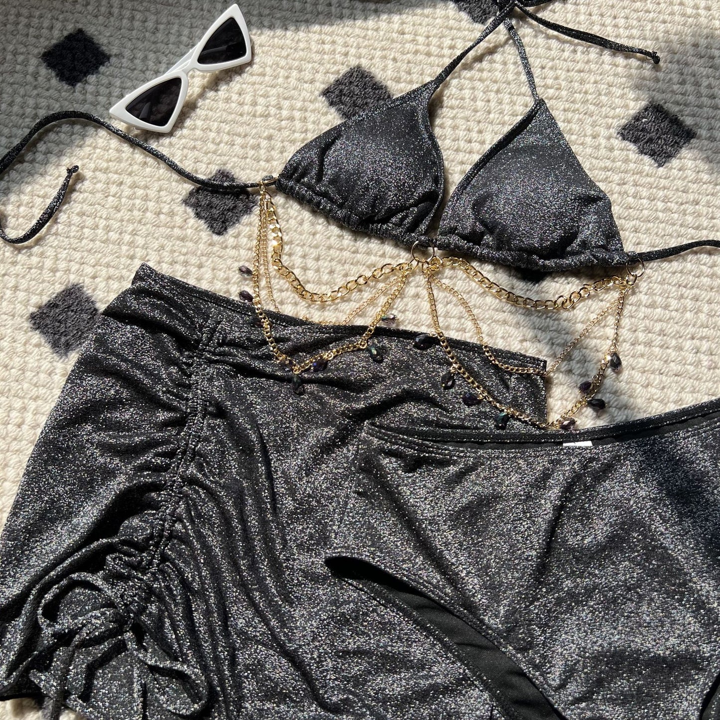 Shiny Drawstring Strap Bikini Set with Diamond Lanyard Accent | noémi