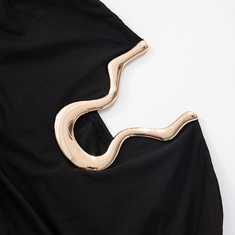 Slim Tube Top with Metal Detail | Trendy Summer Fit | noémi