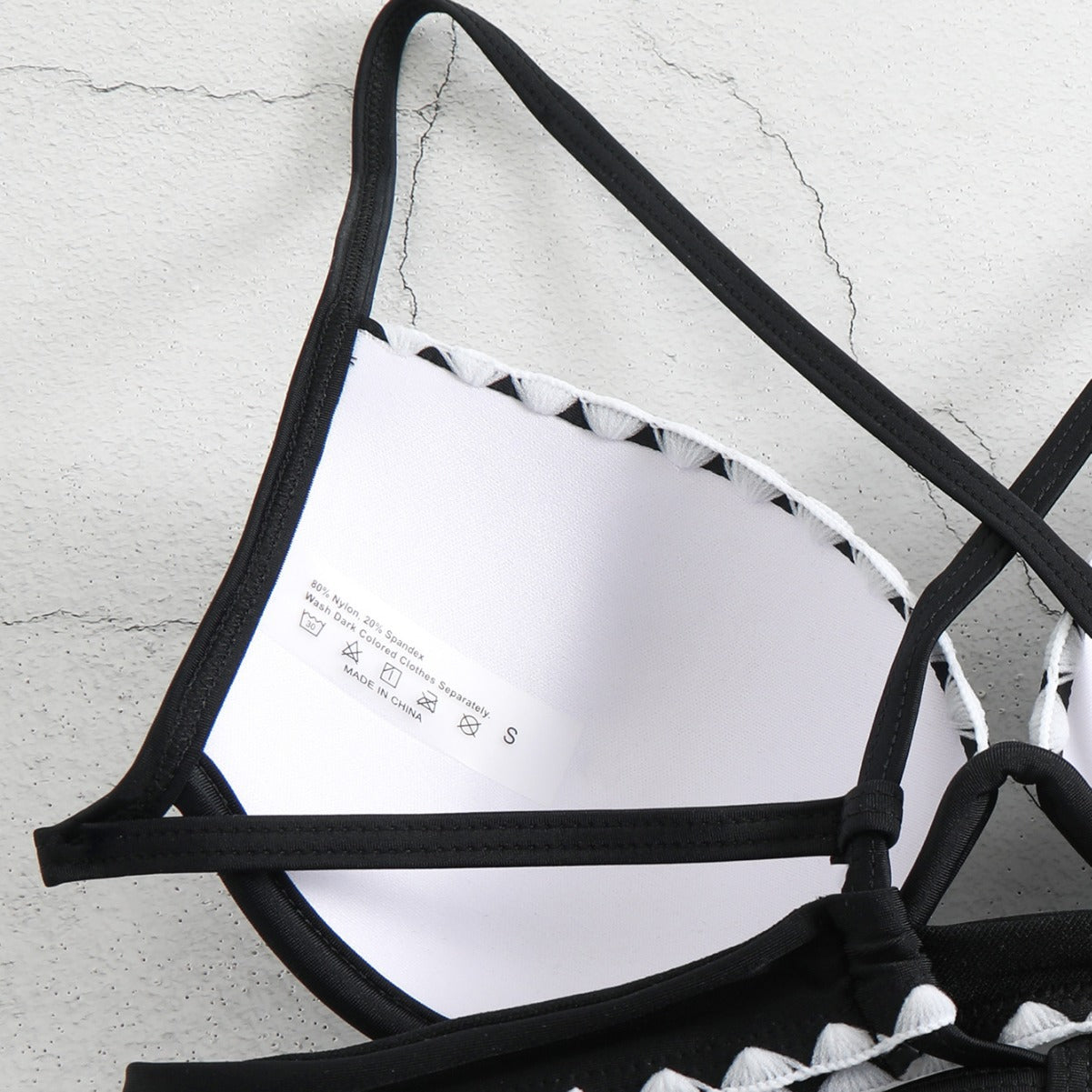 Contrast Color Split Bikini Set for Women | Slim Fit Swimsuit with Structured Top | noémi