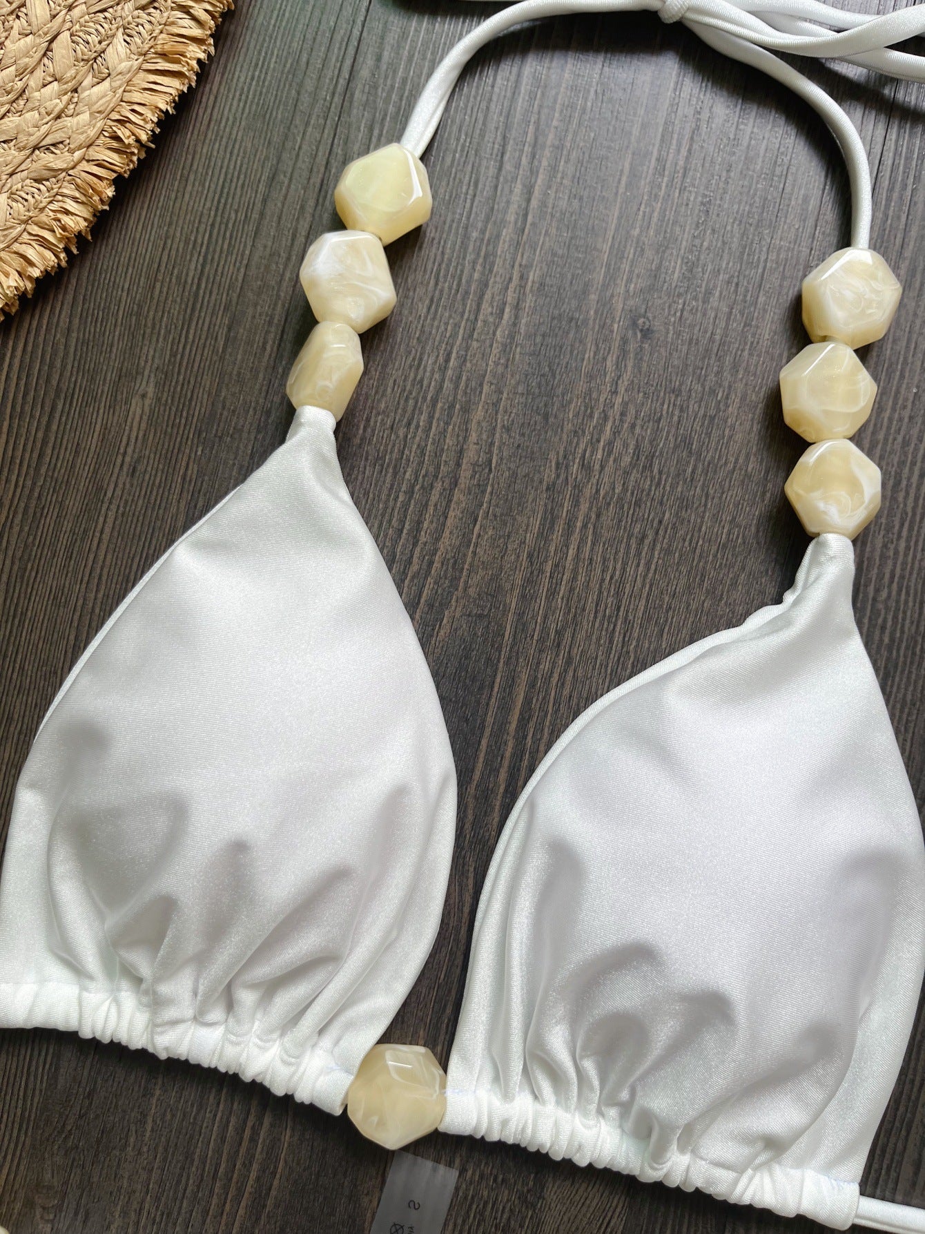 Two Piece Bikini Set with Lacing Detail and Beach Style Design | noémi