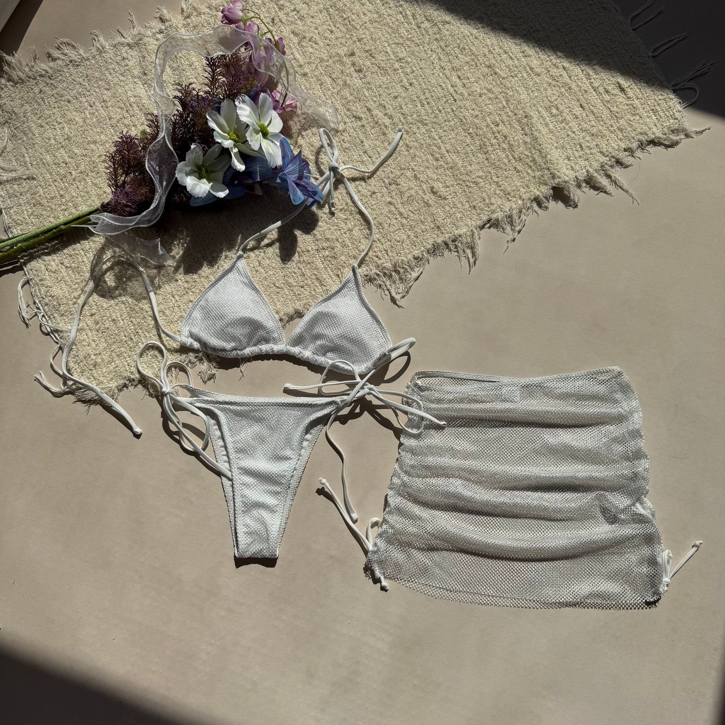 Lace Up Three Piece Split Bikini Swimsuit in Solid Color | noémi