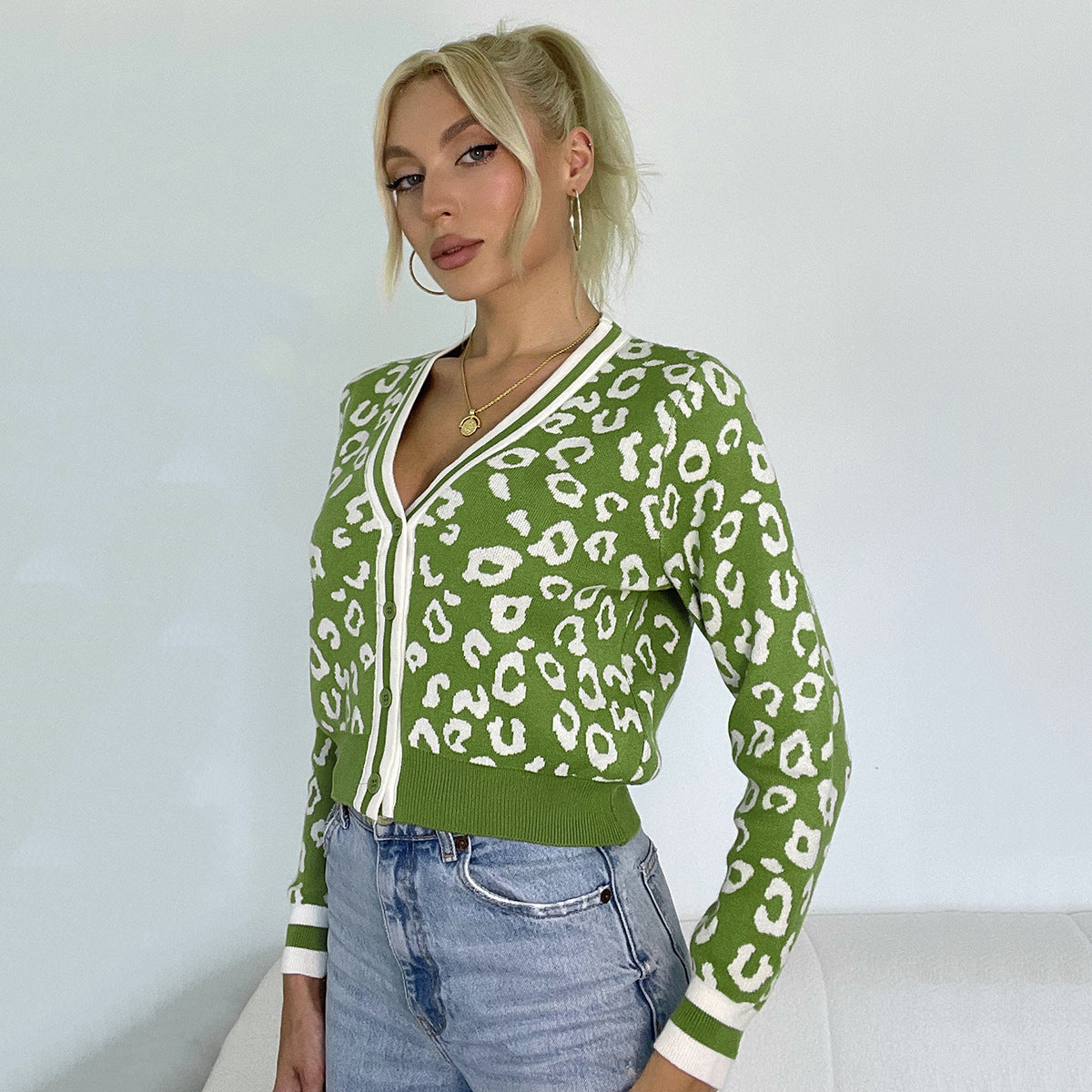 Leopard Print Knitted Cardigan | Cozy Short Sweater for Women | noémi