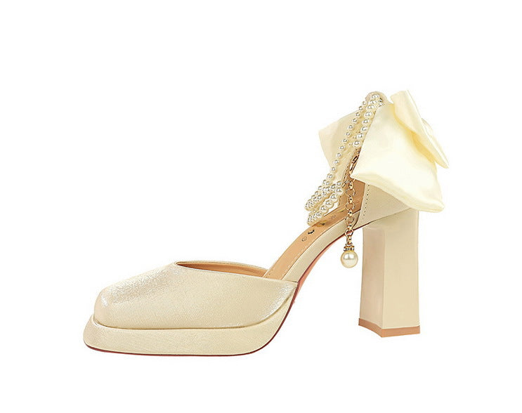 Velvet Block Heel Ankle Strap Pumps with Pearl | noémi
