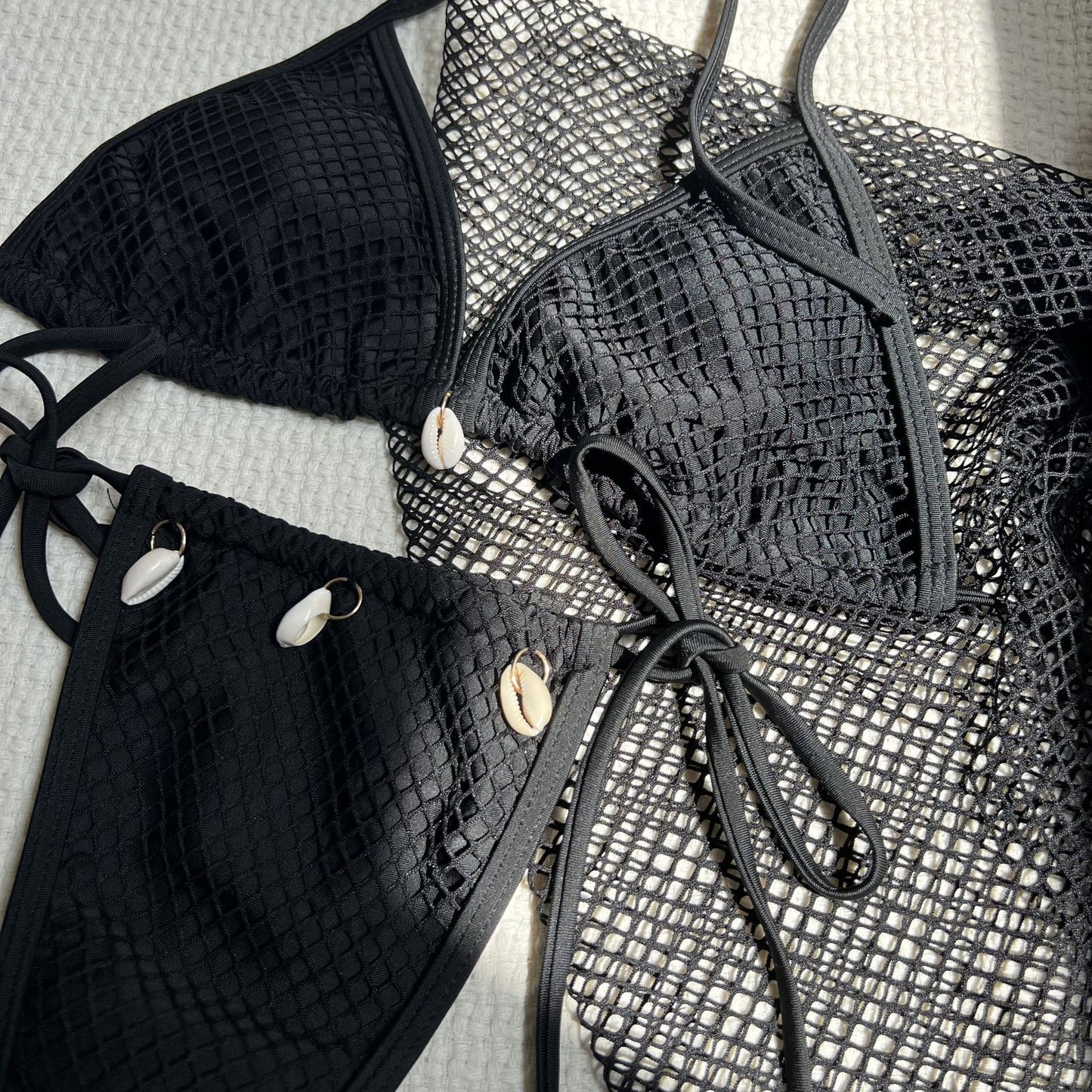 Fresh Breeze Beach Shell Three Piece Bikini Set for Women | noémi