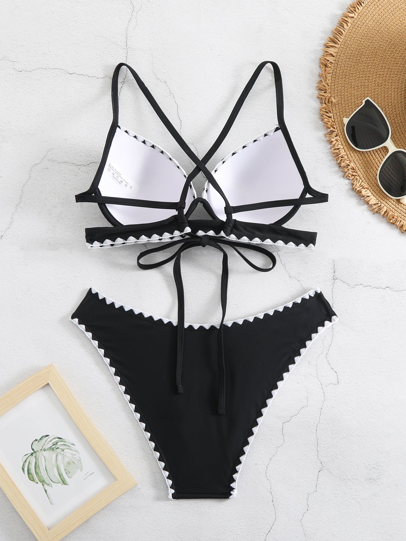 Contrast Color Split Bikini Set for Women | Slim Fit Swimsuit with Structured Top | noémi