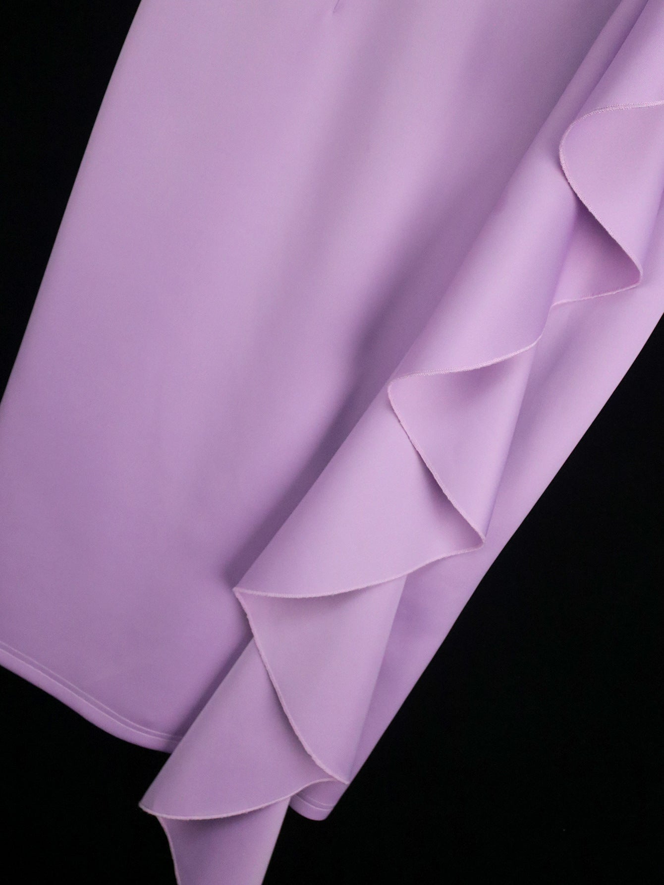 Lavender VNeck Ruffle Cocktail Dress | Slim Fit Sheath, Sleeveless | noémi