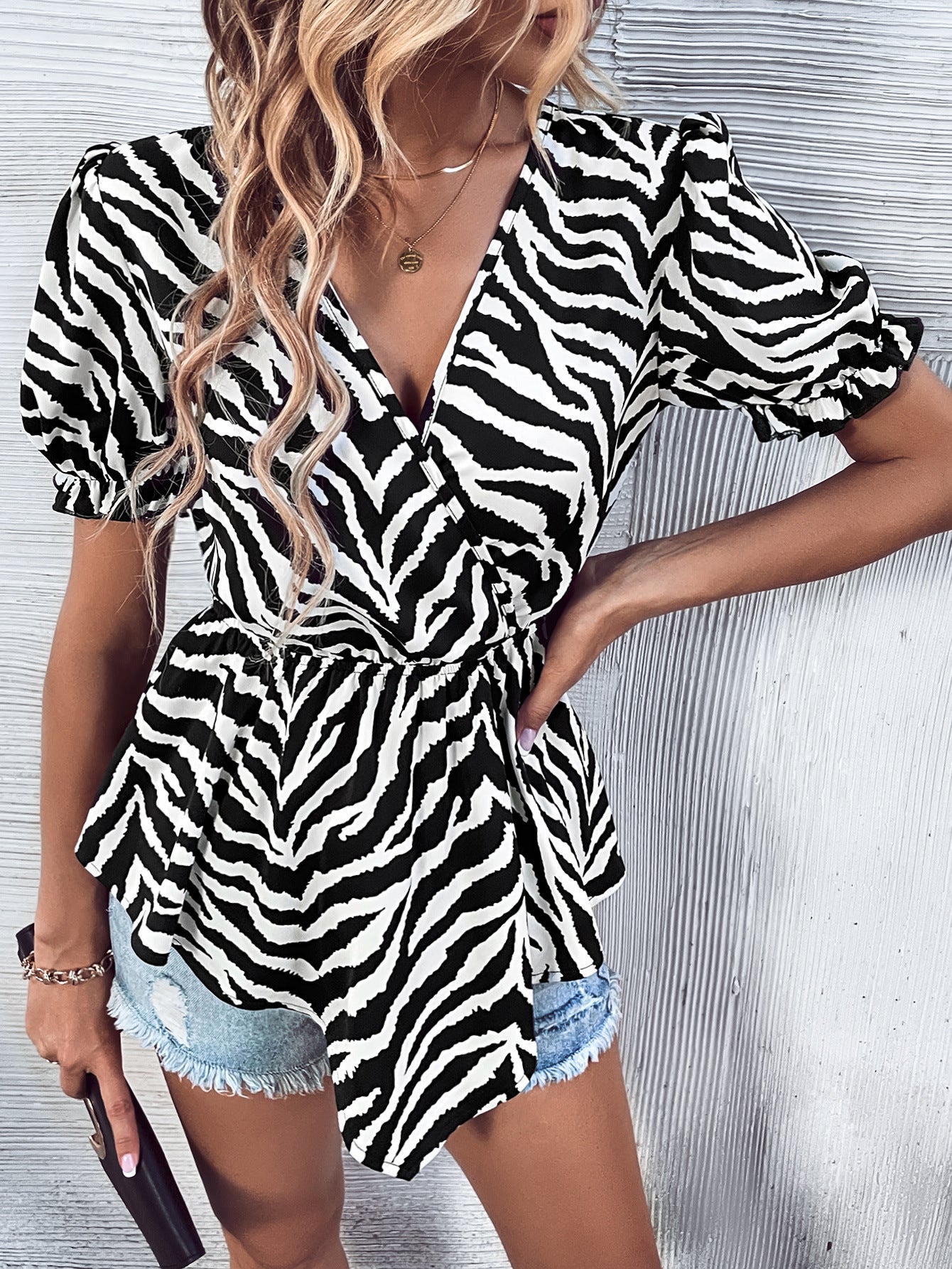Womens Zebra Print Slimming Skinny Fit Ruffle Sleeve Top | noémi