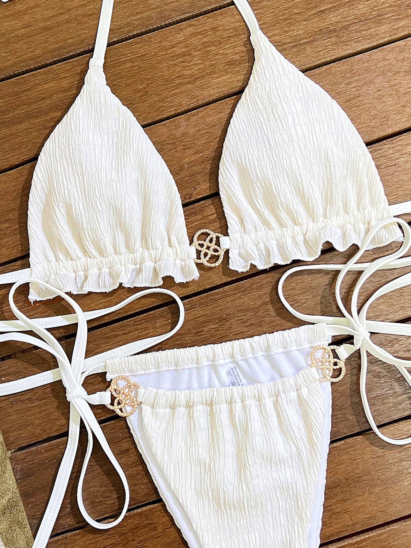 Triangle Bikini Set with Special Fabric and Minimal Design | noémi