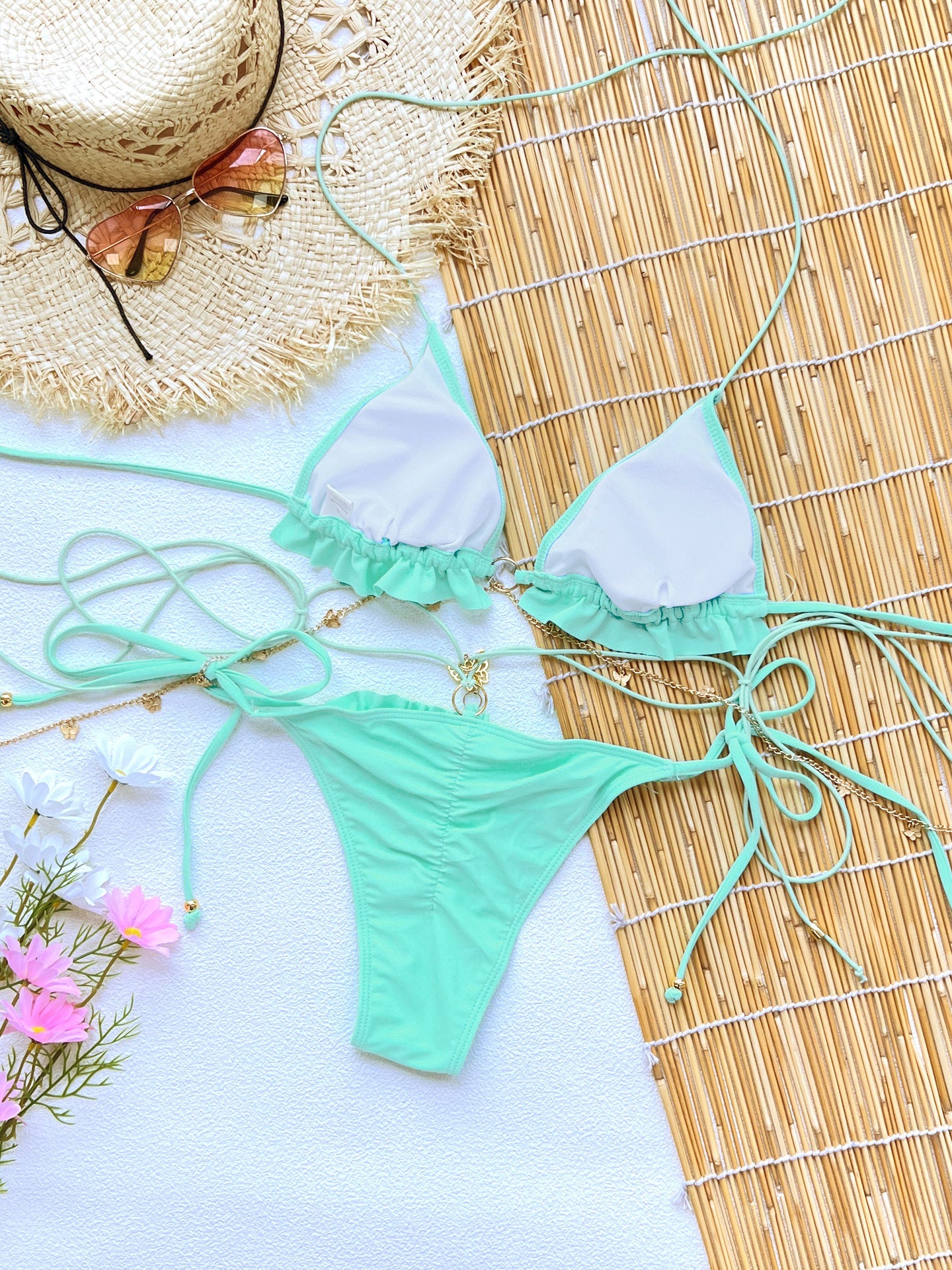 Solid Color Ruffle Chain Strap Three Piece Split Bikini Swimsuit | noémi