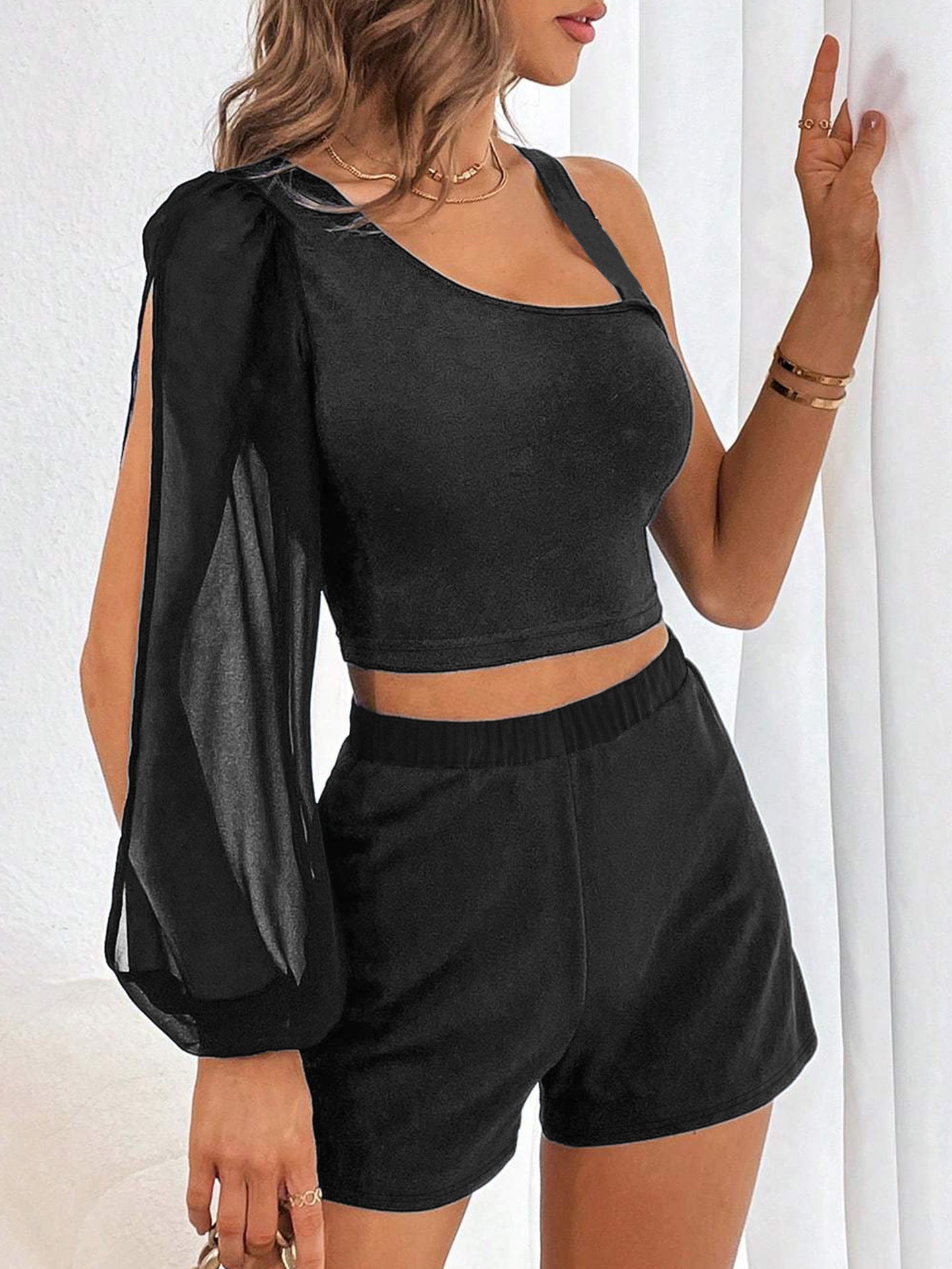 Womens Two Piece Set | Shoulder Top High Waisted Shorts | noémi