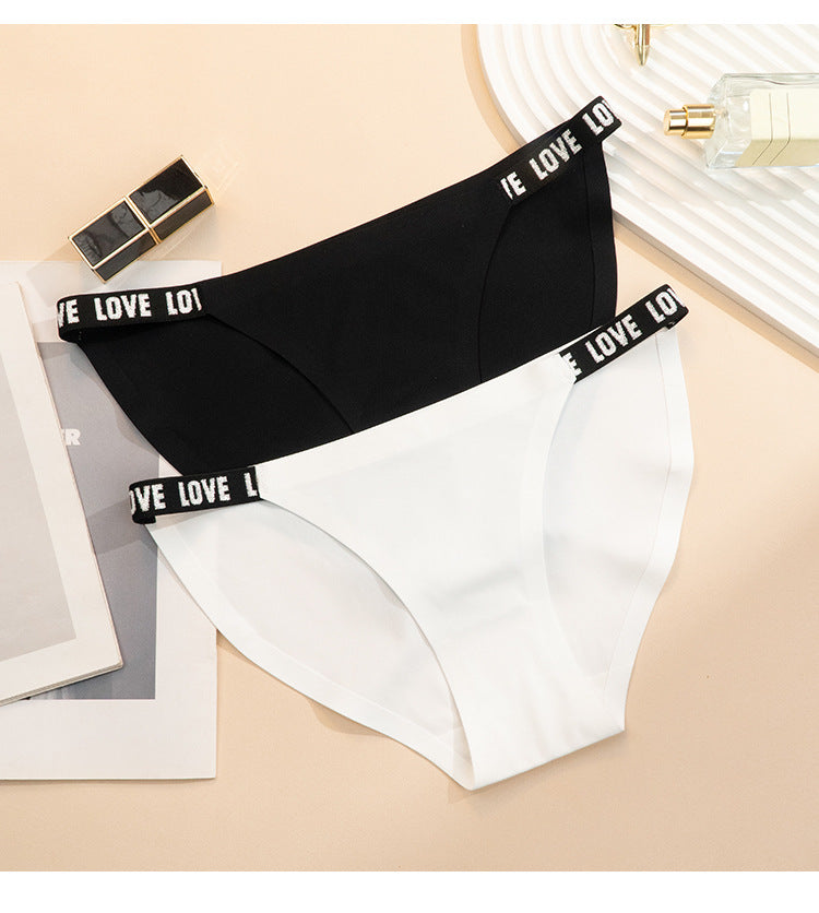 Japanese Style Ice Silk Low Waist Seamless Briefs with Cotton Crotch Breathable Fit | noémi