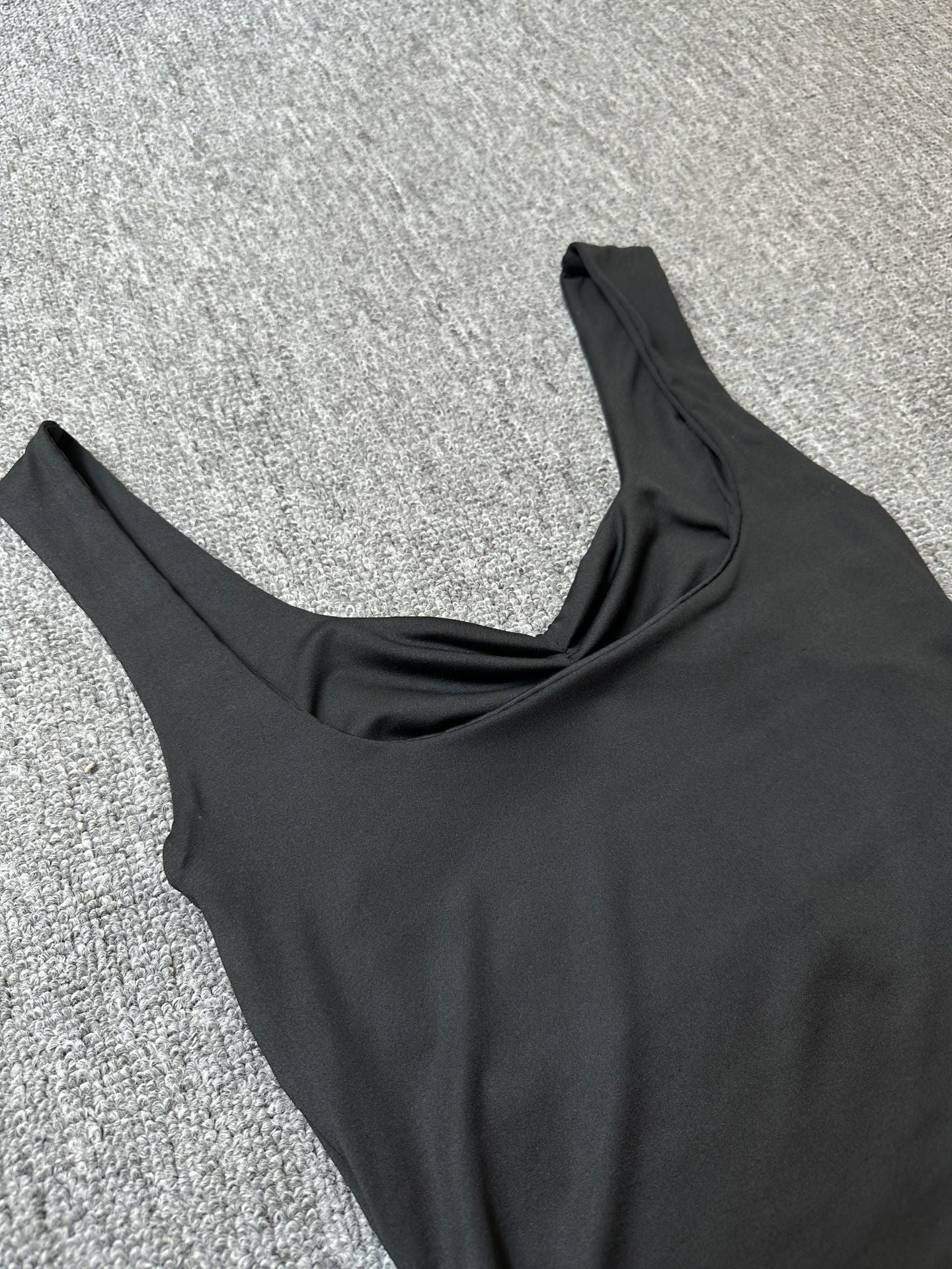 Womens Backless Camisole | Pleated Front & Slit Hem Tank Top | noémi