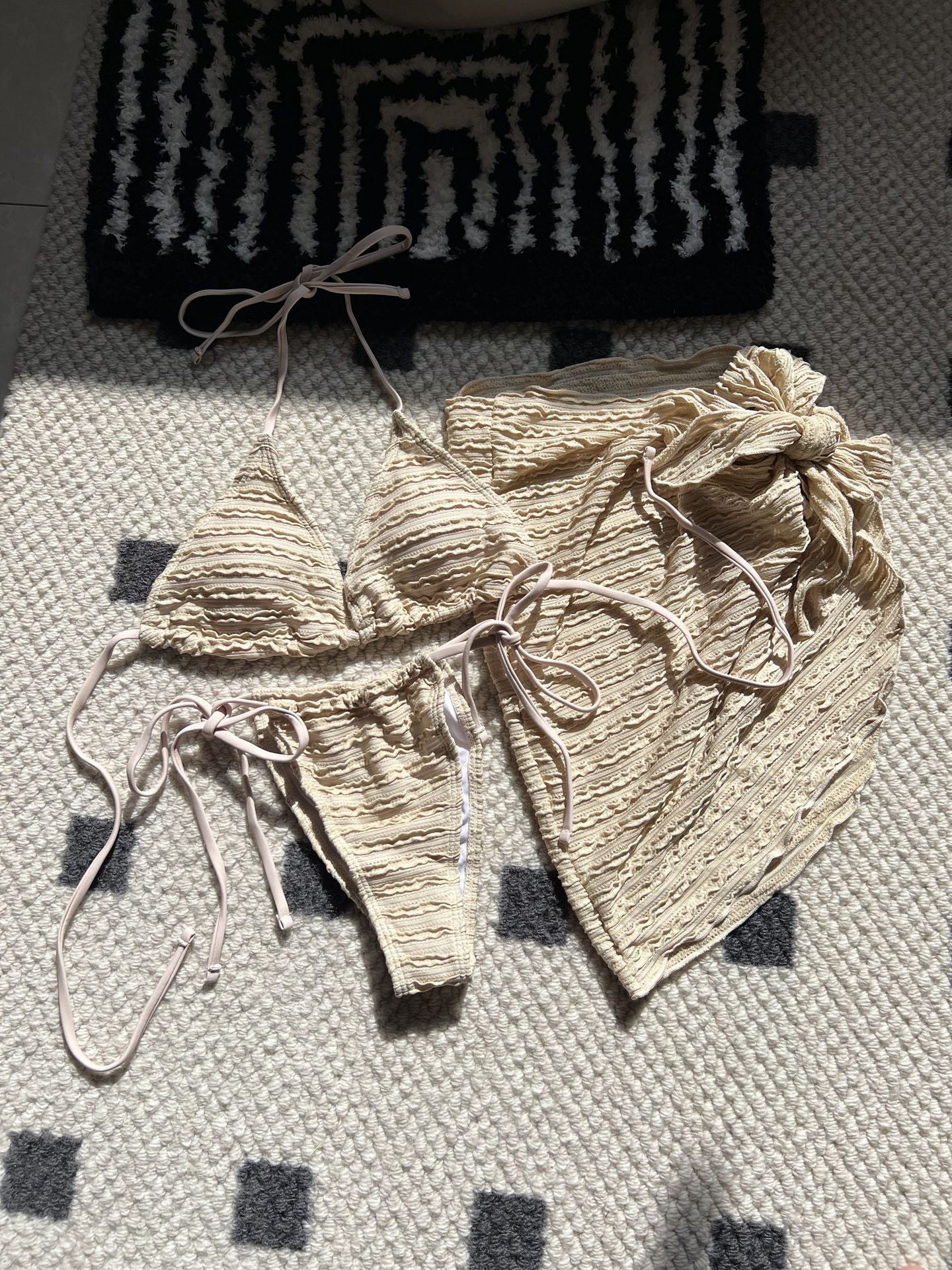 Womens Three Piece Swimwear Set | Bikini Top Bottom Matching Cover Up | noémi