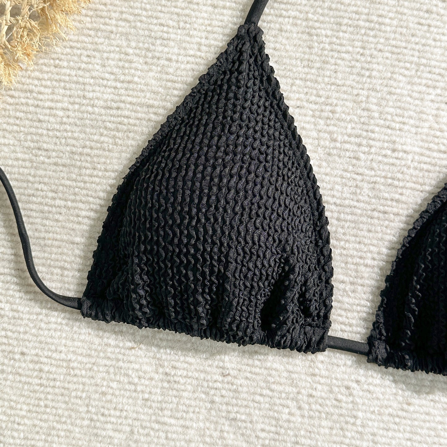 Three Piece Bikini Set with Matching Cover Layer for Women | noémi