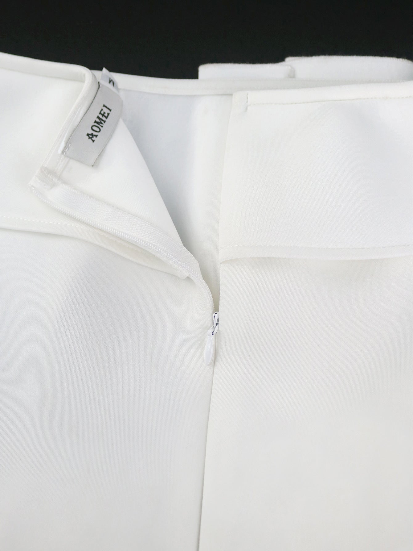 Pure White Tube Top Ruffled Dress | noémi