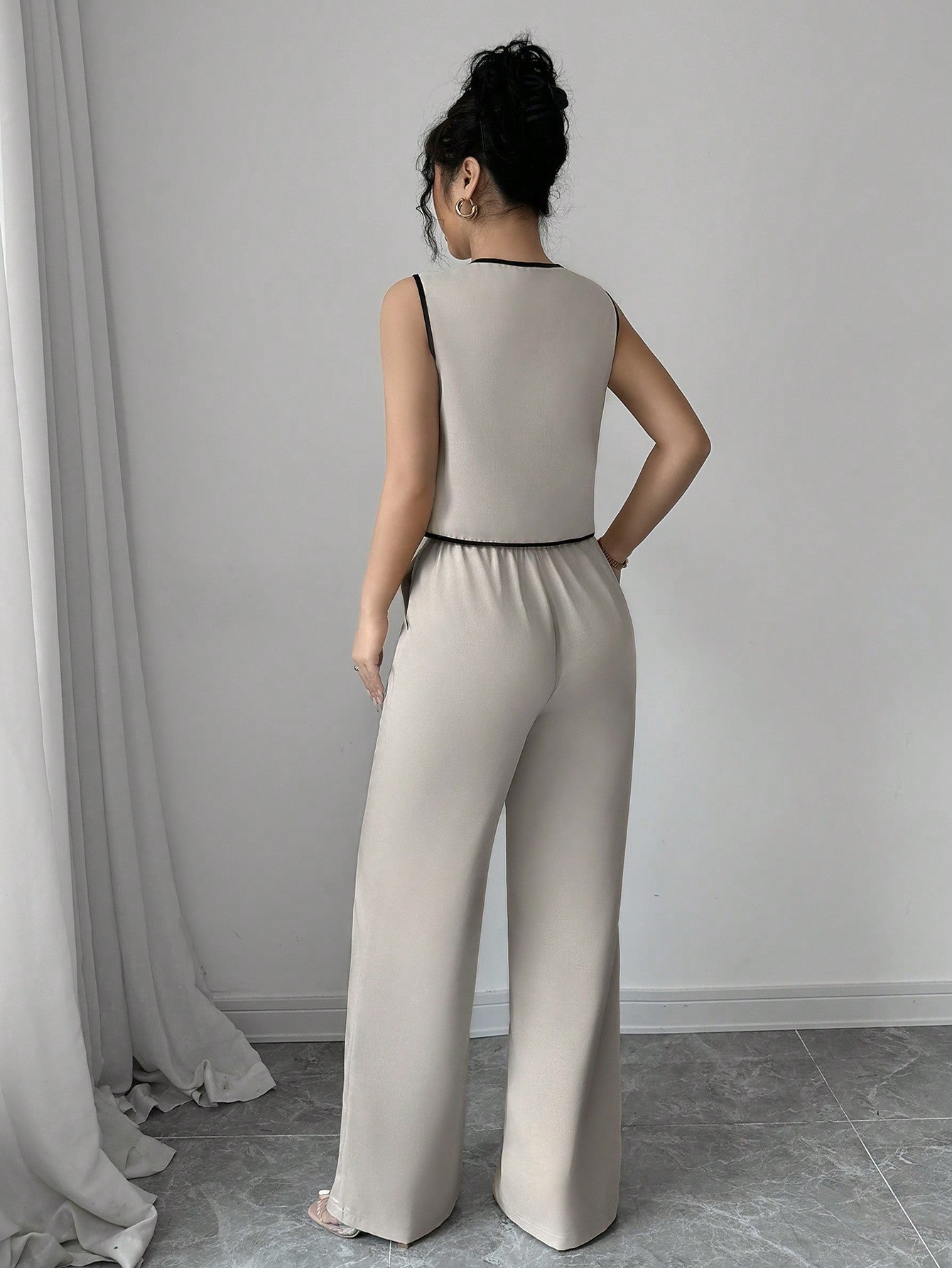 Womens 2 Piece Set | Lace Up Sleeveless Top & High Waist Wide Leg Pants | noémi