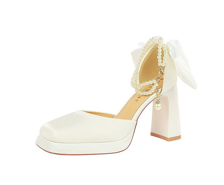 Velvet Block Heel Ankle Strap Pumps with Pearl | noémi