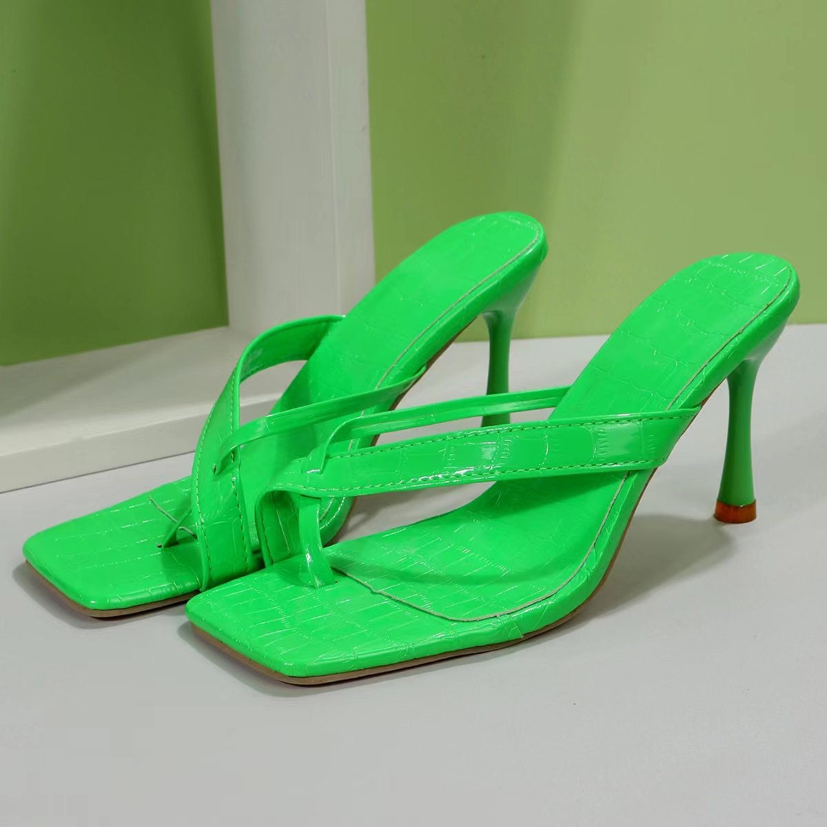 High Heel Flip Flops | Square Toe Stiletto Sandals with Stylish Sub Pattern | noémi