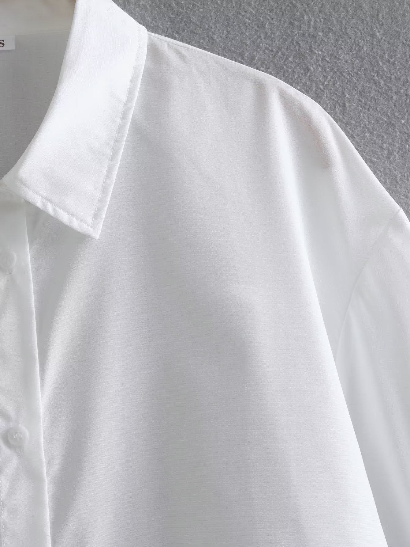 White Polo Collar Shirt | Long Sleeve Single Pocket | noémi