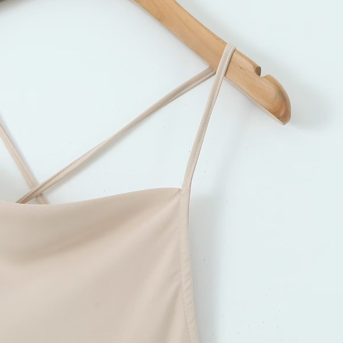 Backless V Neck Slim Fit Dress with 3D Floral Detail and Ribbon Tie | noémi