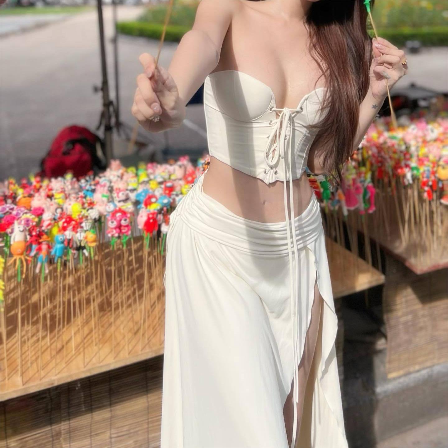 Two Piece Set | Lace Up Crop Top Pleated Slit Skirt | Low Waist | noémi