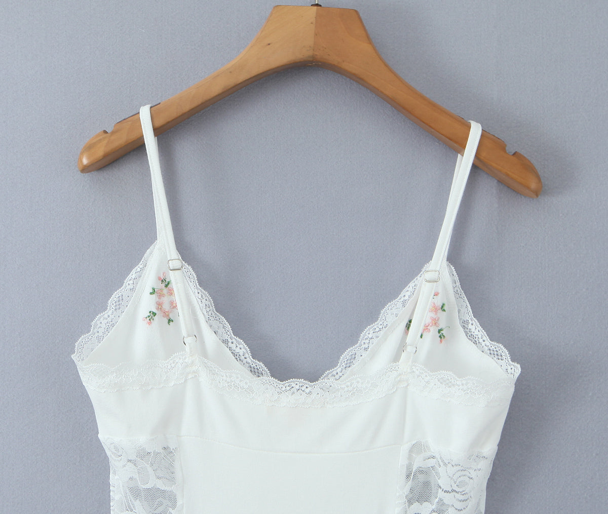 Floral Embroidered Lace Patchwork Knit Sling Dress | noémi