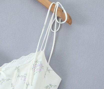 Womens VNeck Printed Dress | Retro Fit with Waist Shaping Detail | noémi