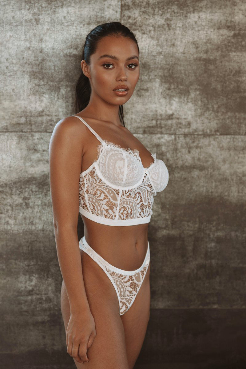 Lace Mesh Two Piece Bra and Panties Set with Sheer Details | noémi