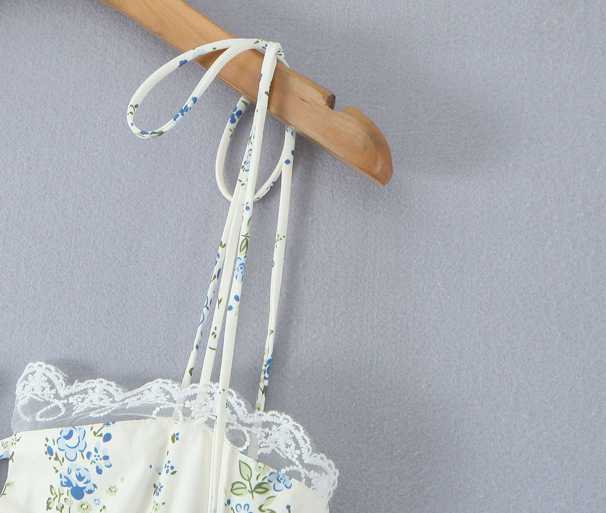 Womens Printed Lace Patchwork Bodycon Dress | Slim Fit Waist Detail | noémi