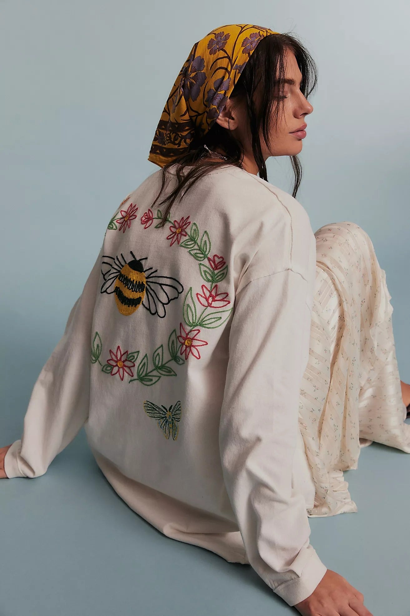 Womens Oversized Embroidered Sweatshirt | noémi