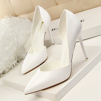 Stiletto Pumps | Sleek Pointed Toe, Hollow Design | noémi