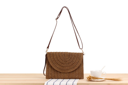 Handmade Straw Shoulder Bag | Woven Paper Braid Beach Purse with Magnetic Closure | noémi