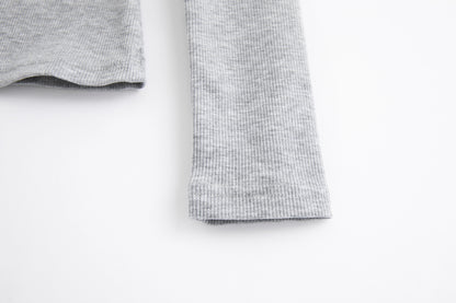 V Neck Long Sleeve Pullover Top with Chest Cutout and Slim Fit | noémi