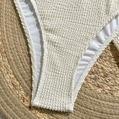 Three Piece Bikini Set with Matching Cover Layer for Women | noémi