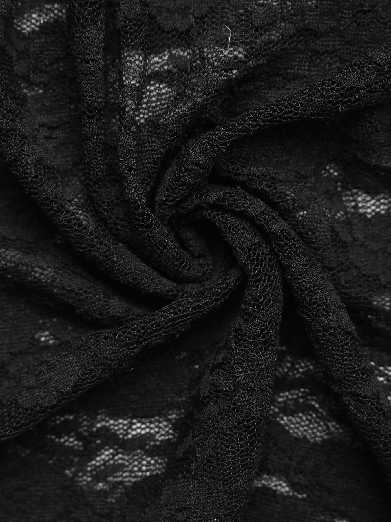 Slim Fit Sheer Lace Vest Top for Layering and Outerwear | noémi