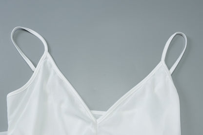 V Neck Mesh Stitch Pleated Dress with Slim Fit and Strap Detail | noémi