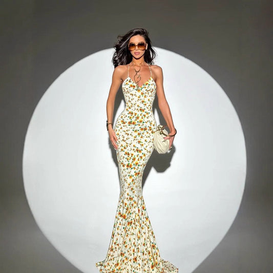 Floral Dress | Slimming Waist Deep V Neck | noémi