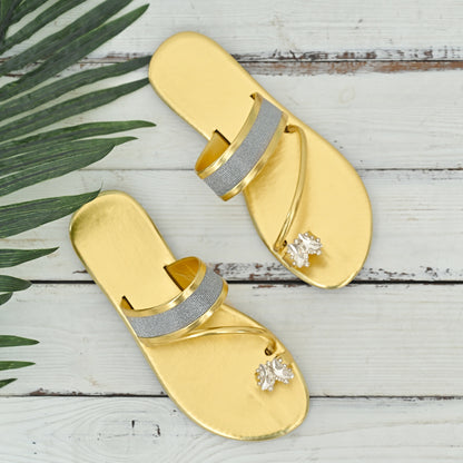 Women's Flat Sandals | Rhinestone Toe Ring & Metallic Strap | noémi