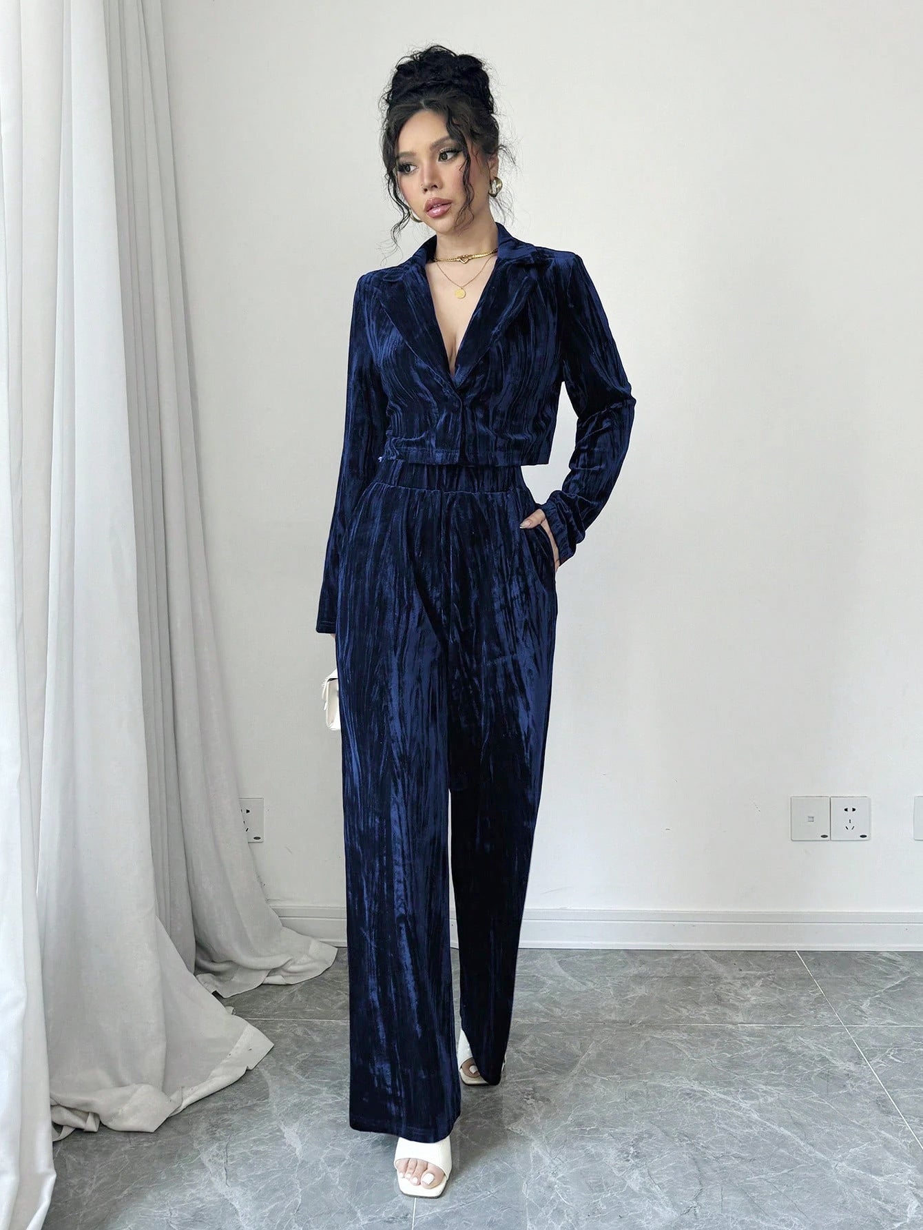 Two Piece Set | Pleated Wide Leg Pants & Short Blazer | Long Sleeve Outfit for Women | noémi