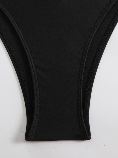 Cutout One Piece Swimsuit with Sculpted Shape | noémi