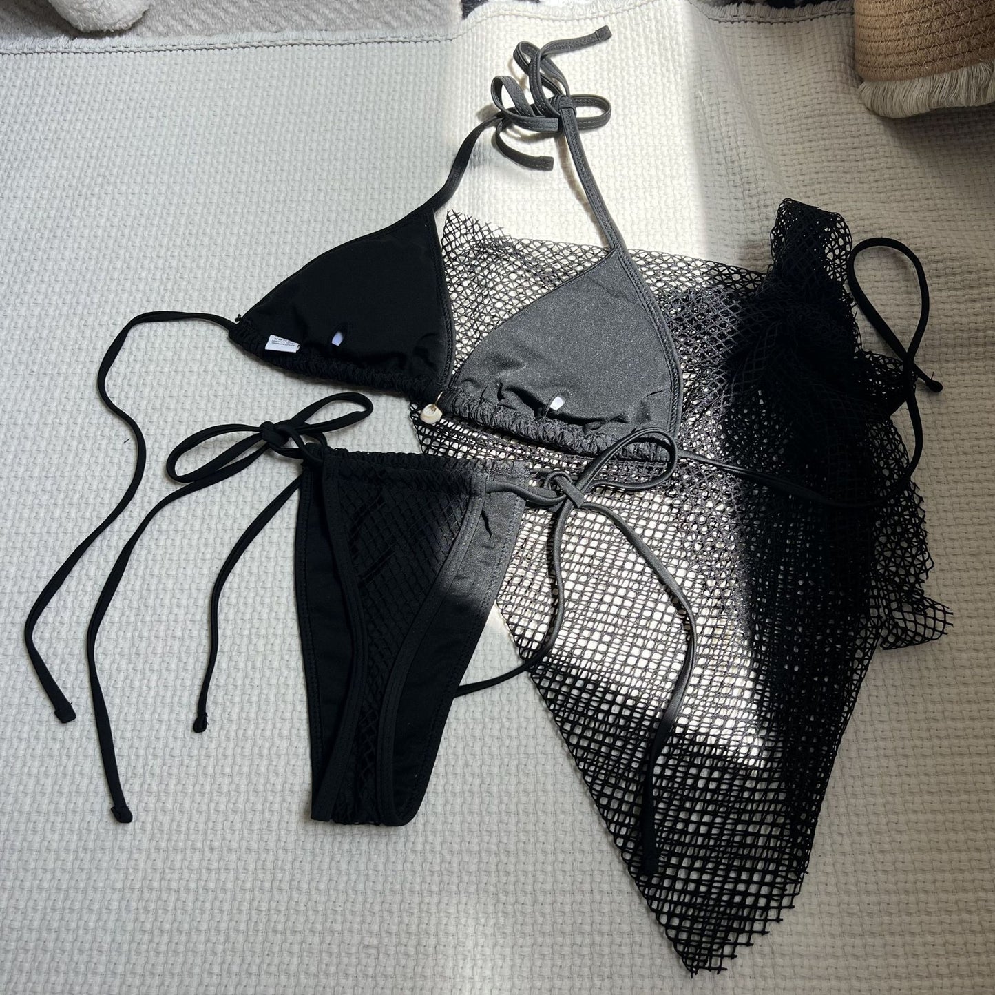 Fresh Breeze Beach Shell Three Piece Bikini Set for Women | noémi