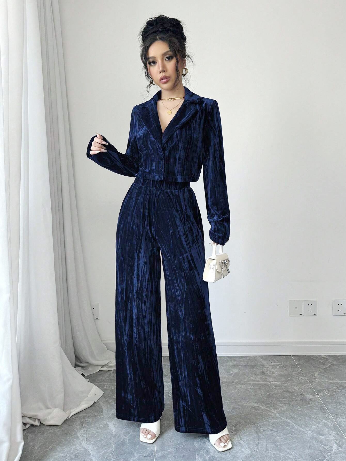 Two Piece Set | Pleated Wide Leg Pants & Short Blazer | Long Sleeve Outfit for Women | noémi