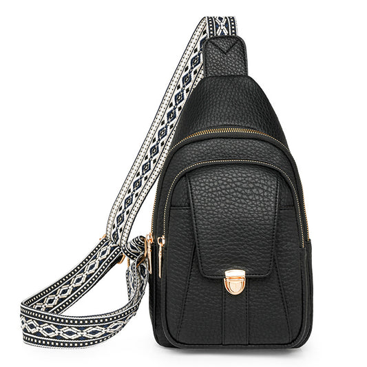 Red Faux-Leather Chest Bag – Soft Retro Crossbody for Women | noémi